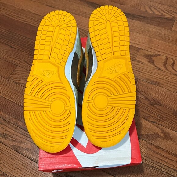 Nike Dunk Low Dusty Olive - Picture 5 of 5